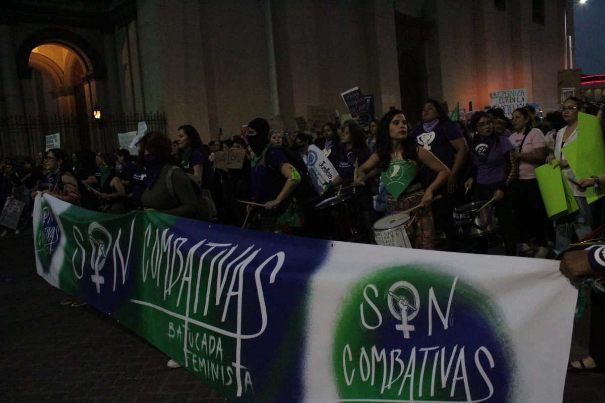 Movimiento 8M toma las calles de Monterrey