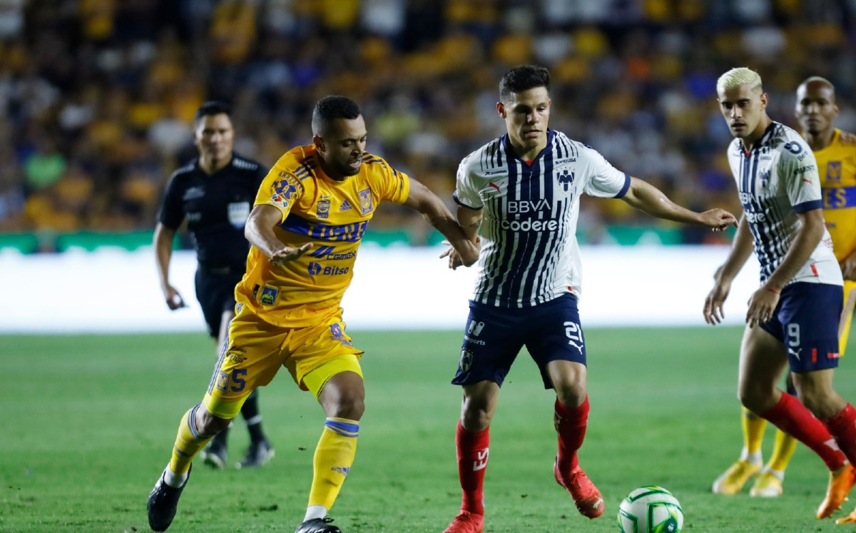 Tigres y Rayados empatan en derby regiomontano por la semifinal de la Liga Mx