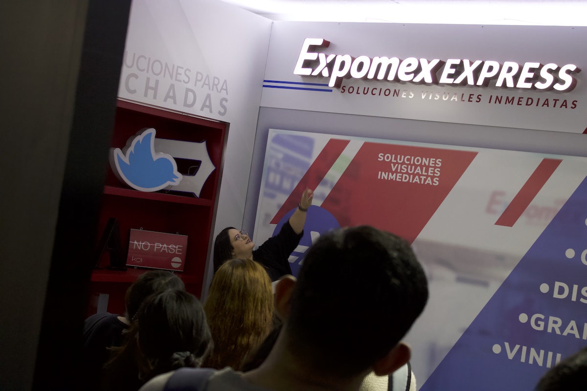 Estudiantes de FCC visitan EXPOMEX