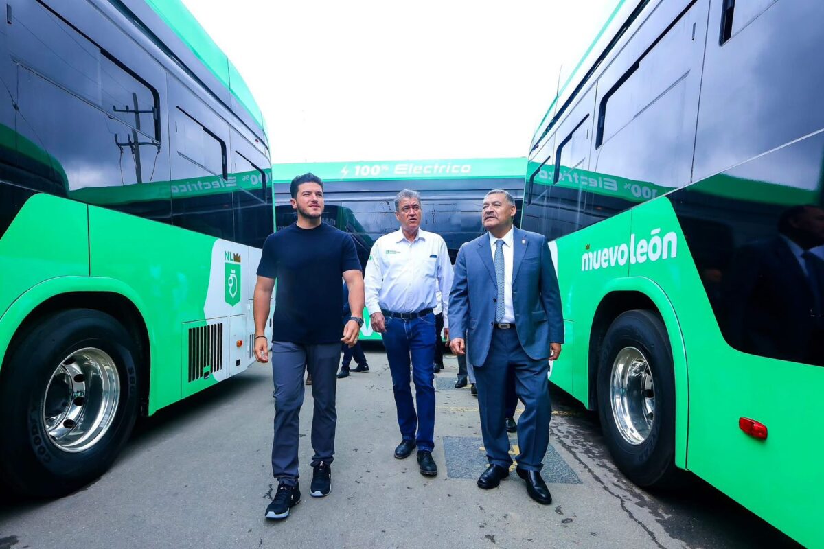 Nueva ruta de transmetro beneficiará a estudiantes de la UANL
