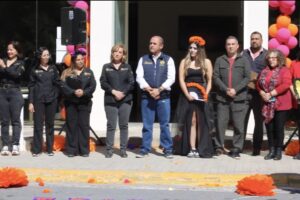 Entre logos y recuerdos, la FCC realizó altares a marcas muertas