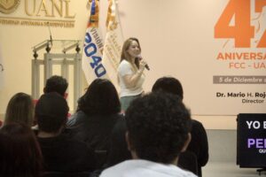 MINI CLICK: “IMAGEN DE CRACK” CON CLARA VILLARREAL