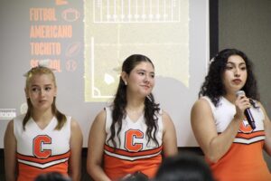 Coordinación Deportiva presenta actividades y equipos a alumnos de nuevo ingreso