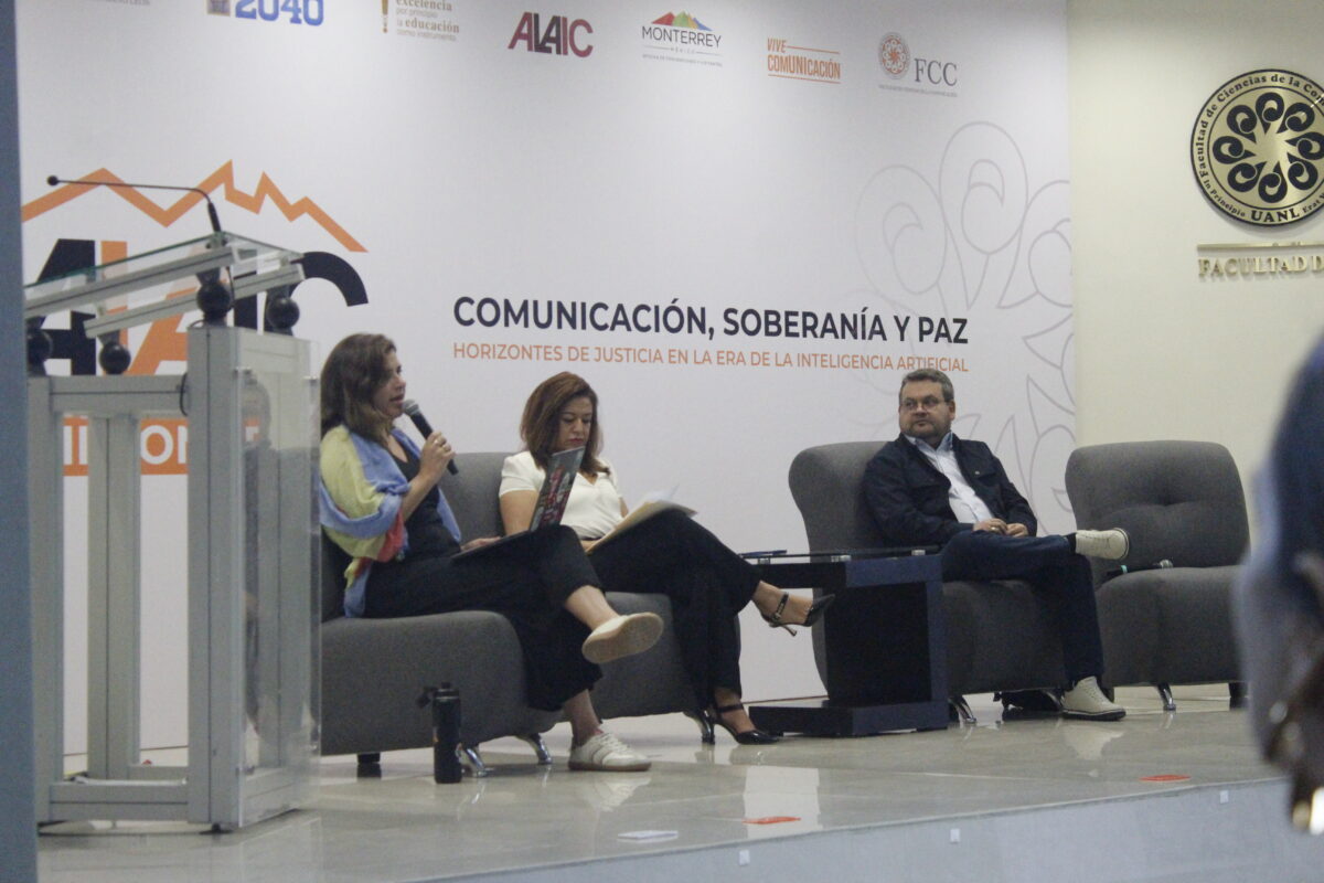 Discuten en ALAIC sobre papel de comunicación y economía política en propiedad de recursos naturales