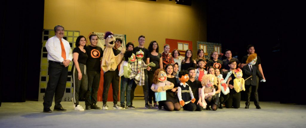Grupos de teatro y baile de FCC se presentan en el Aula Magna