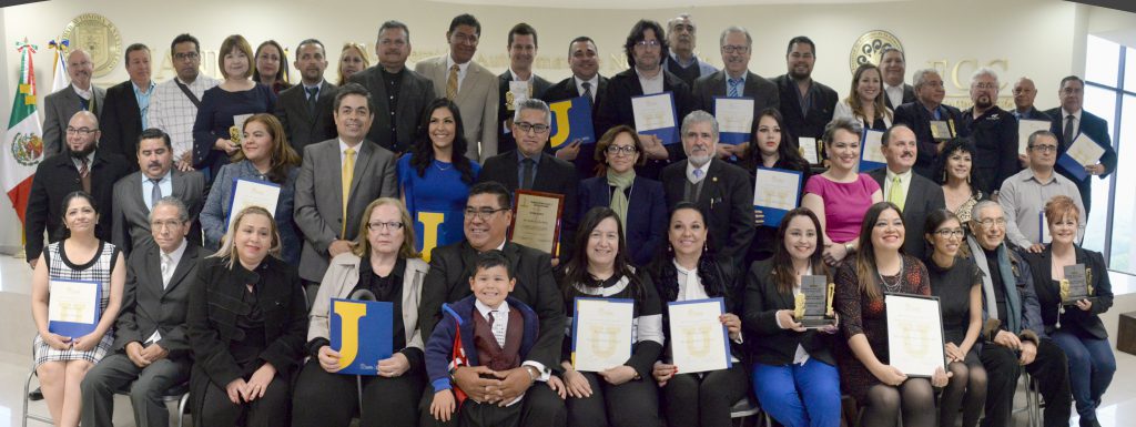 Entregan Premio Anual de Periodismo 2018