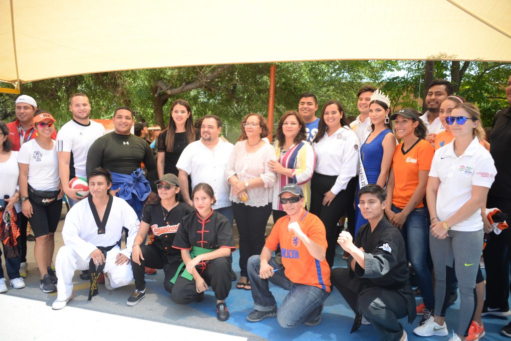 Presentan Feria Estudiantil FCC