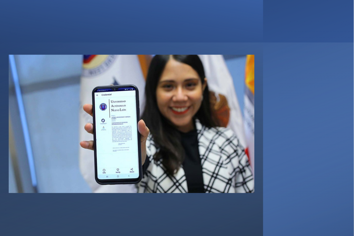 Entrega UANL títulos digitales con seguridad mundial