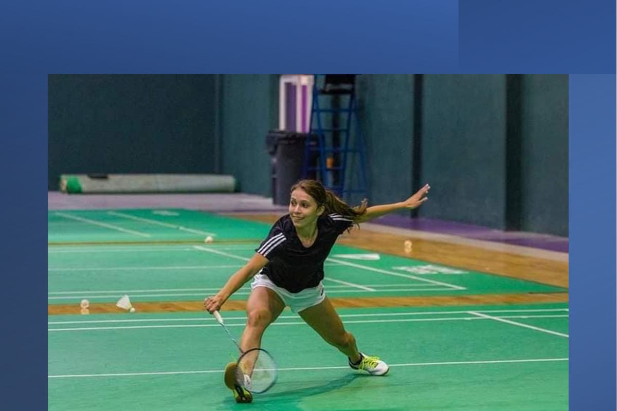 Alumnos de la UANL en el Abierto de Santo Domingo 2022 de bádminton
