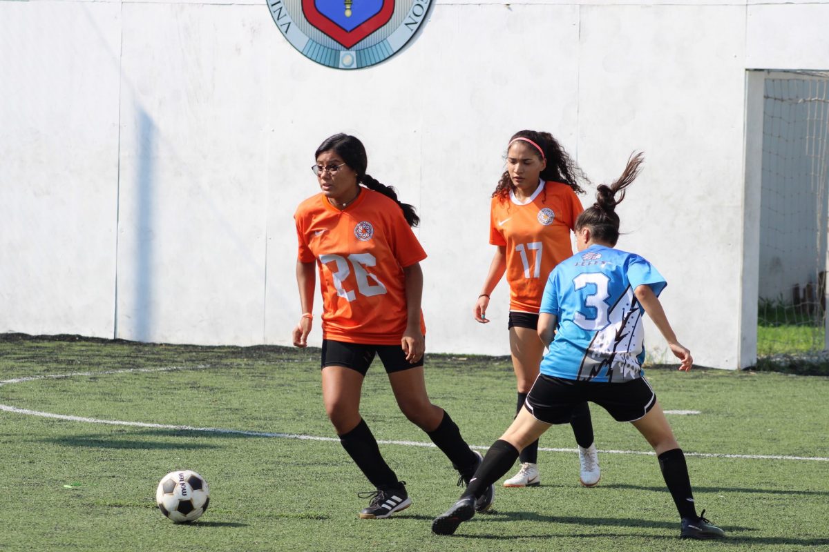 Pericas de FCC estrenan torneo de soccer con goleada