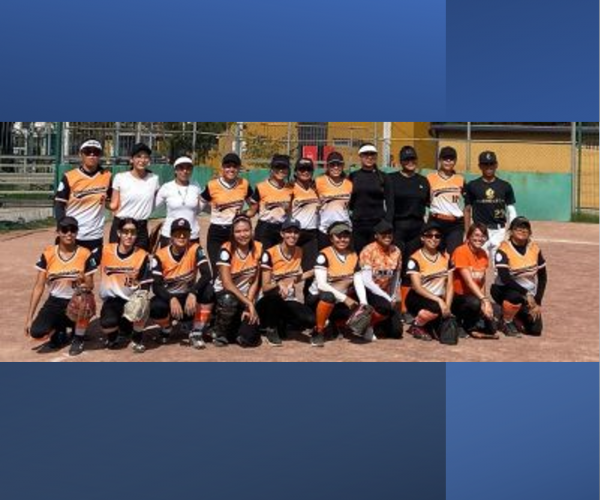 Pericas de softbol ganan su primer juego intrauniversitario