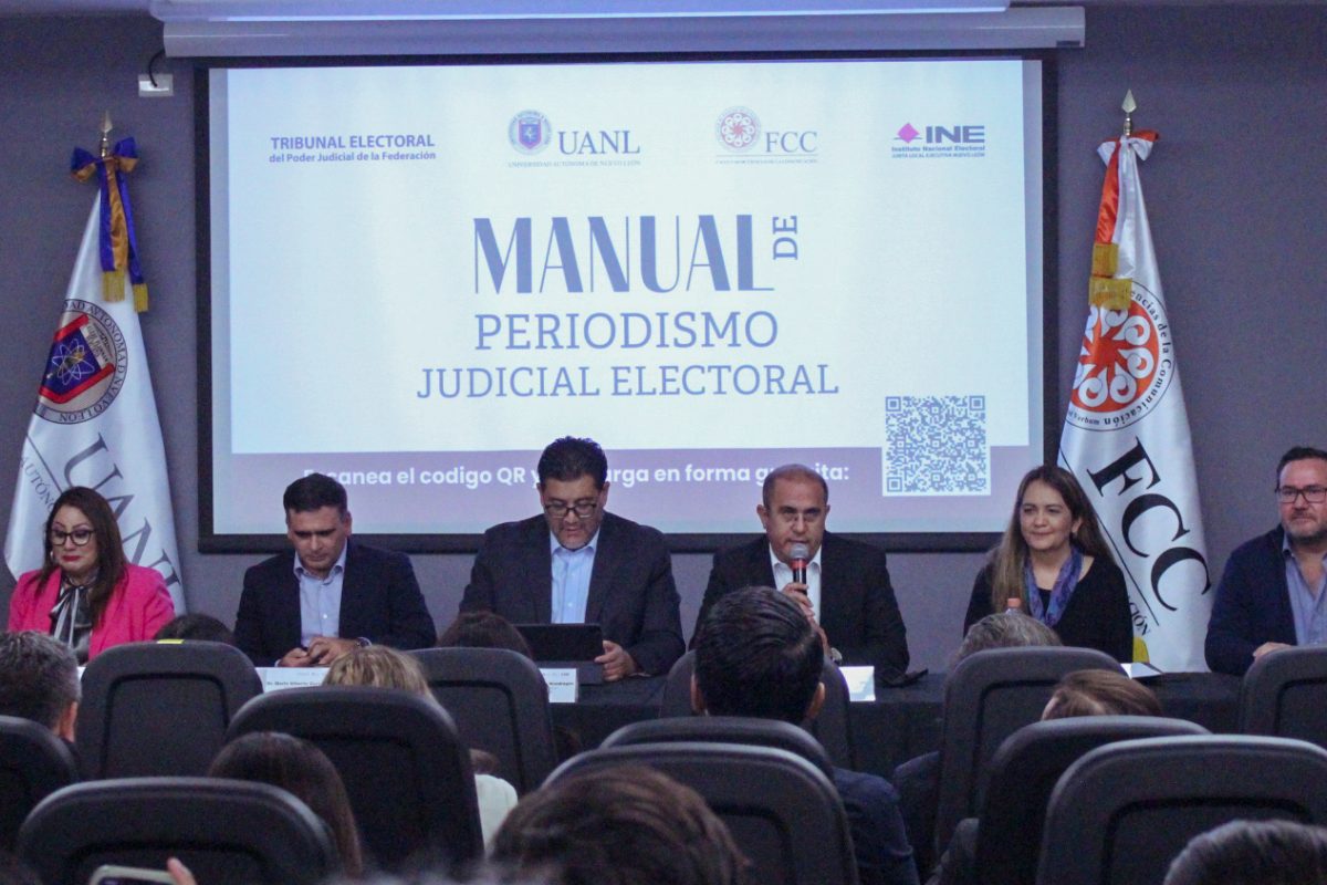 Presentan en FCC ‘Manual de Periodismo Judicial Electoral’