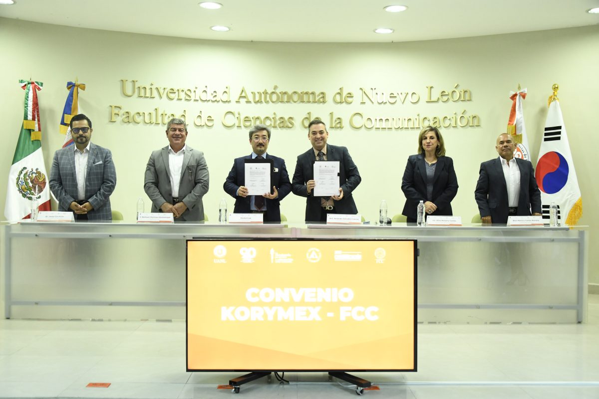 FCC firma convenio con Korymex en beneficio de la educación