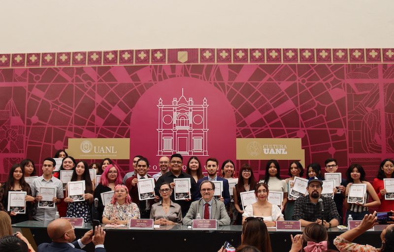 RECONOCE UANL TALENTO LITERARIO