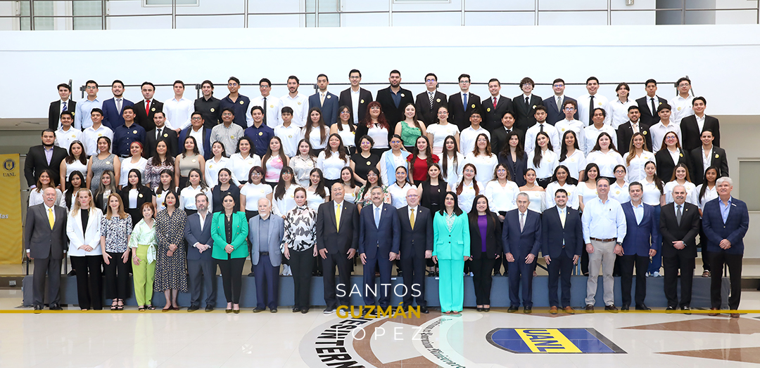 LA UNIVERSIDAD AUTÓNOMA DE NUEVO LEÓN CELEBRA GRADUACIÓN DE ALUMNOS BECADOS POR LA FUNDACIÓN UANL