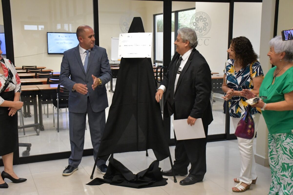 Homenaje a Silvino Jaramillo Osorio en la FCC UANL