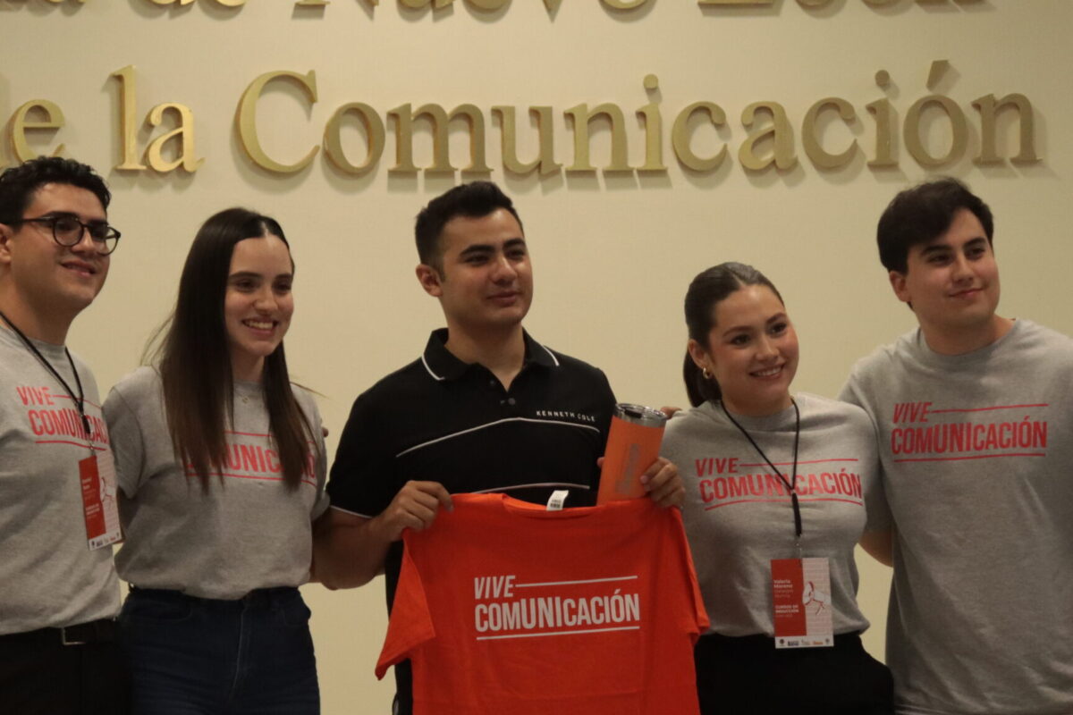 FCC presenta Likes, Luces y Realidades con Julio López en semana de inducción