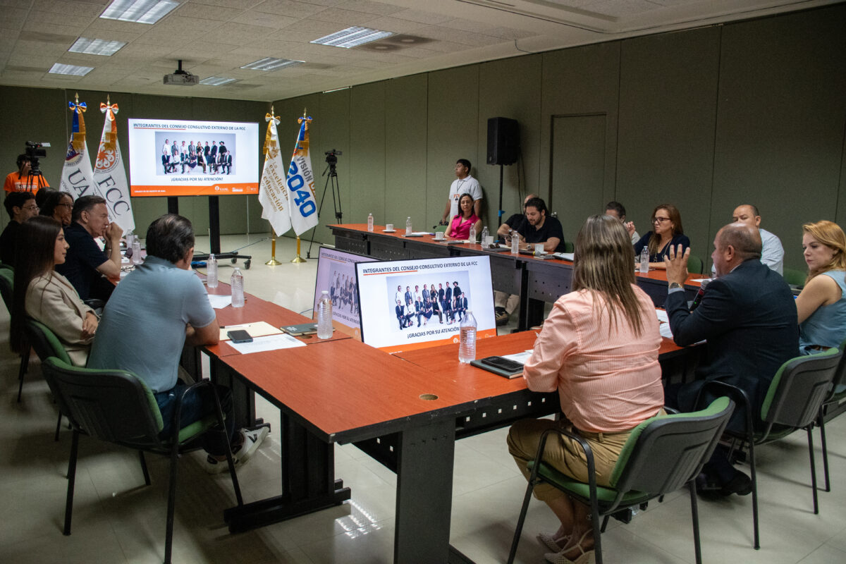FCC lleva a cabo reunión de Consejo Consultivo Externo