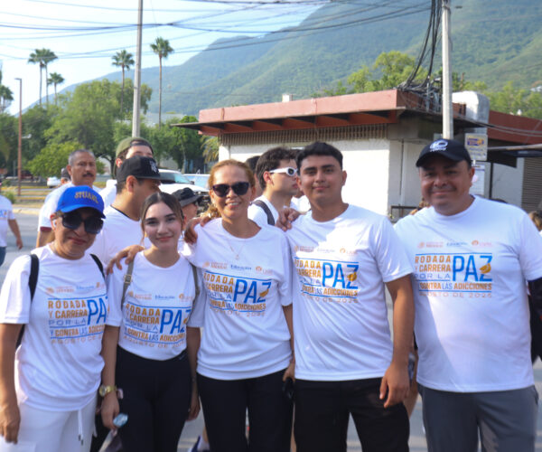 UANL celebra Día Internacional de la Juventud con carrera por la paz y no adicción