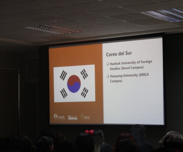 ALUMNOS DE NUEVO INGRESO CONOCEN LOS PROGRAMA DE INTERCAMBIO Y AFI