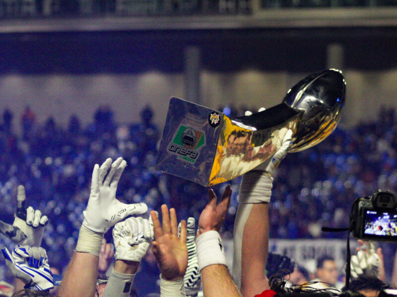 AUTÉNTICOS CAMPEONES DE LA LIGA ONEFA