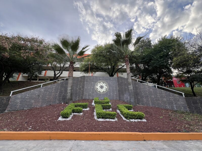 Preparan regreso a clases en FCC