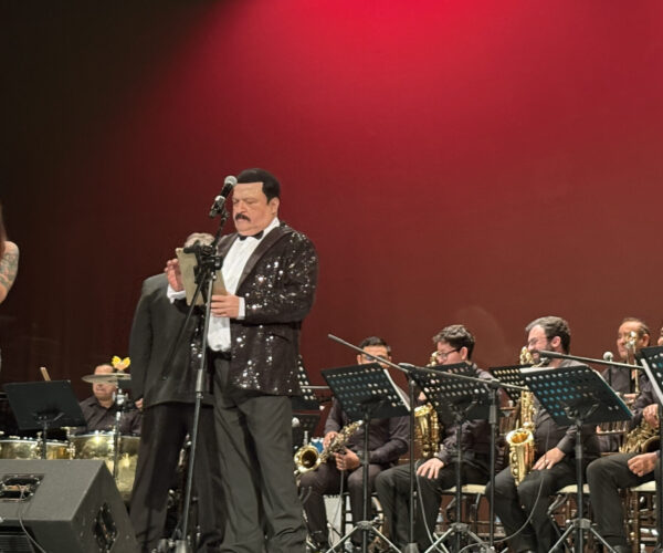 Big Band llena de romanticismo el Aula Magna de Colegio Civil.