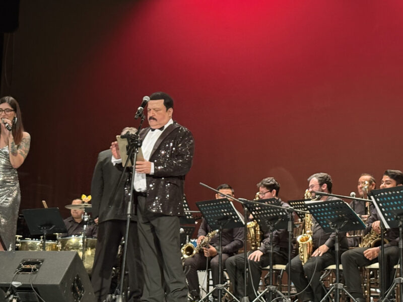 Big Band llena de romanticismo el Aula Magna de Colegio Civil.