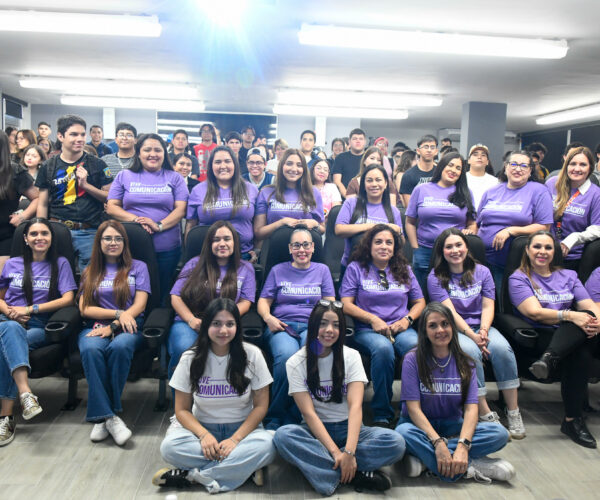Estudiantes abordan reflexiones sobre ser mujer en la sociedad