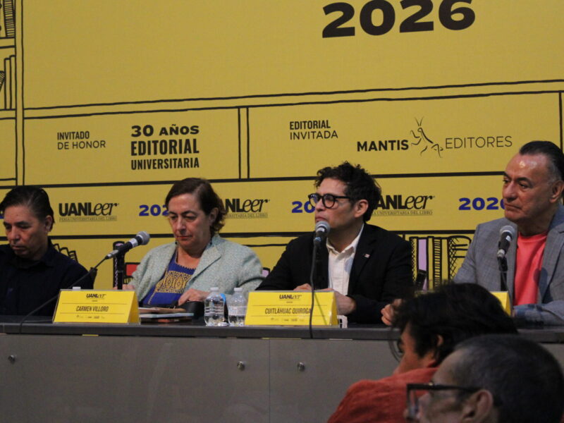 Lectura de Mantis Editores reúne a jóvenes y autores en el Colegio Civil
