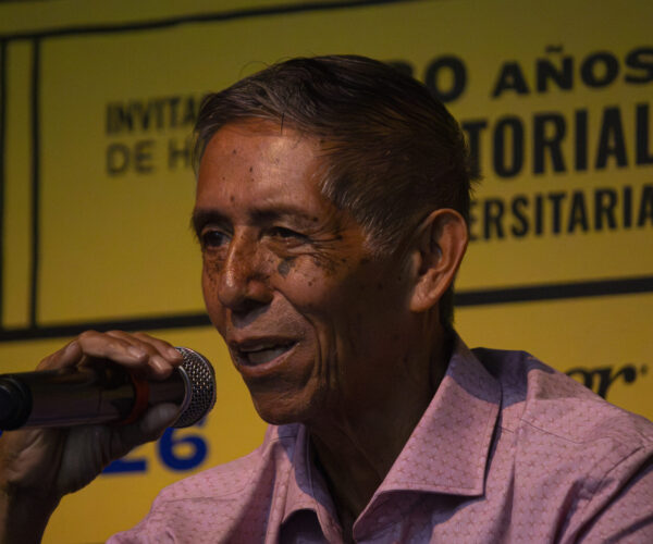 MARGARITO CUÉLLAR PRESENTA EL LIBRO ENSAYO SOBRE LA BELLEZA Y EL DESORDEN DE LAS COSAS