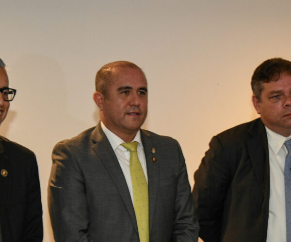 Premio Nacional de Periodismo celebra su 25 aniversario en la UANL